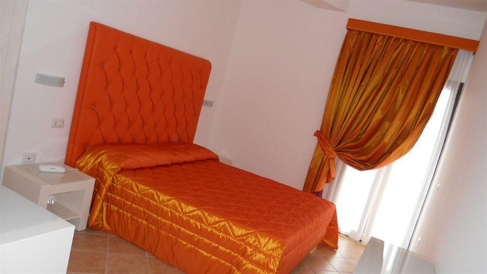 Hotel Caluna Charme San Giovanni a Piro Zewnętrze zdjęcie