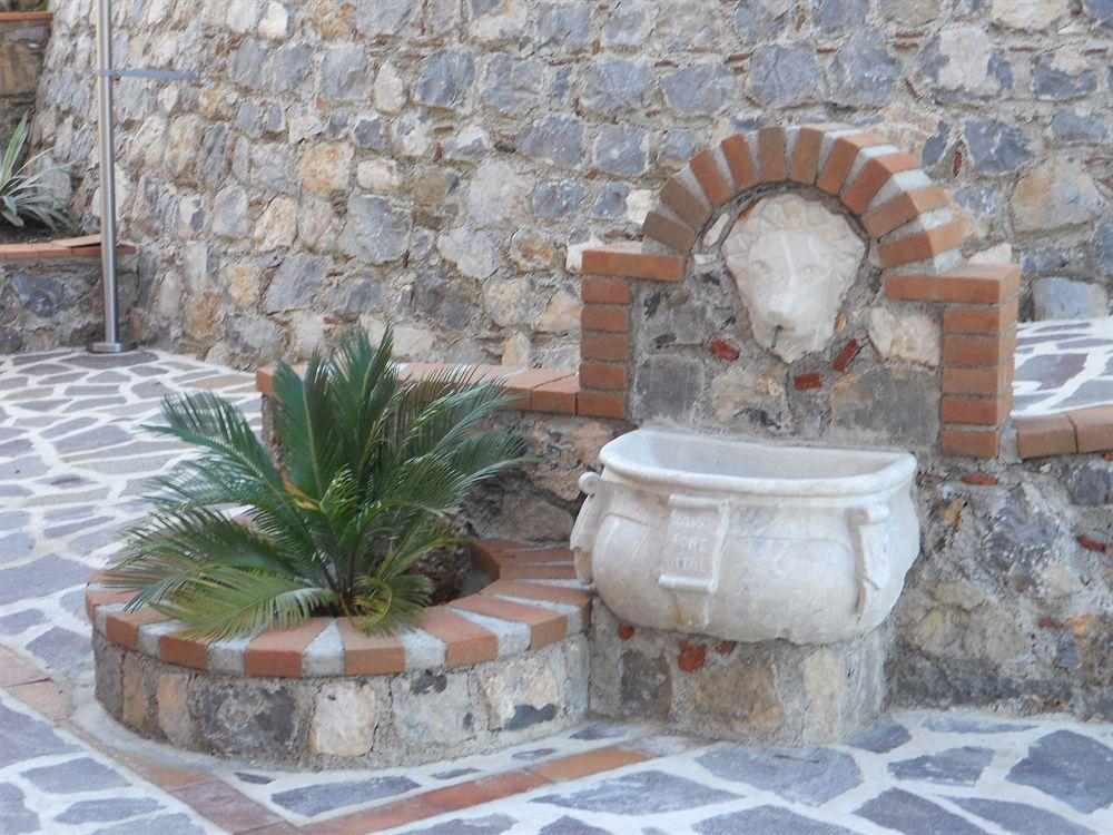 Hotel Caluna Charme San Giovanni a Piro Zewnętrze zdjęcie