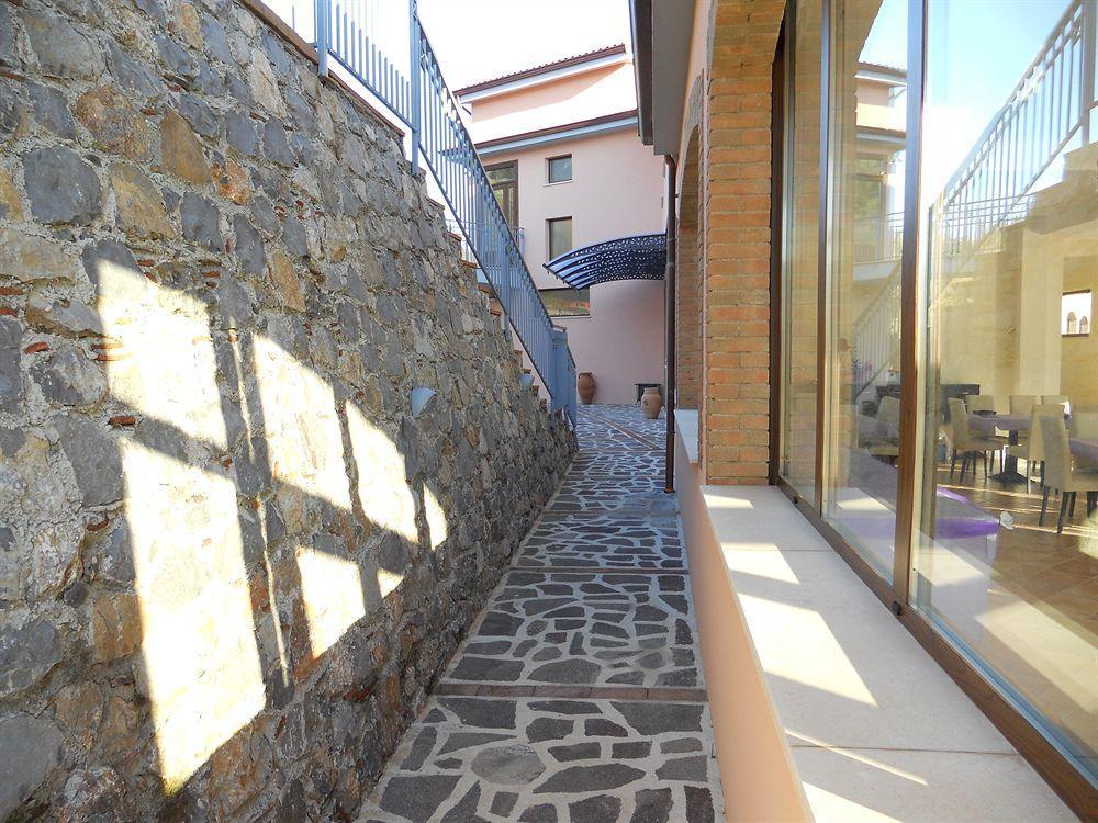Hotel Caluna Charme San Giovanni a Piro Zewnętrze zdjęcie
