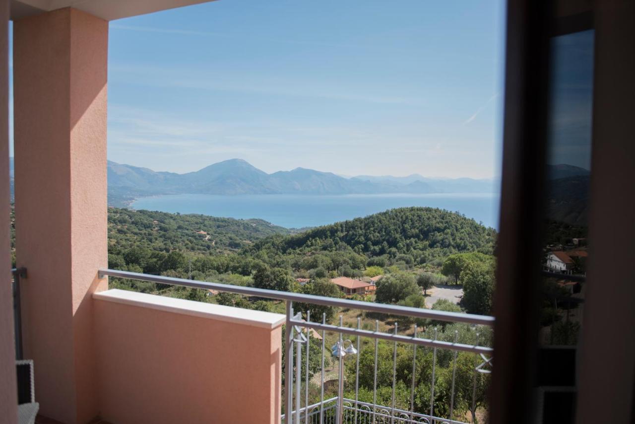 Hotel Caluna Charme San Giovanni a Piro Zewnętrze zdjęcie